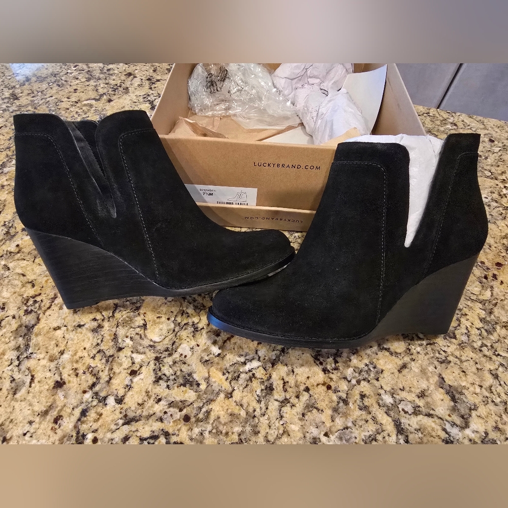 Lucky Brand Yabba Wedge Bootie